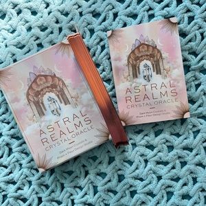 ASTRAL REALMS ORACLE DECK